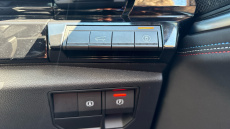 Renault Rafale E-Tech FHEV Iconic Esprit Alpine 5dr Auto 4C Hybrid Estate
